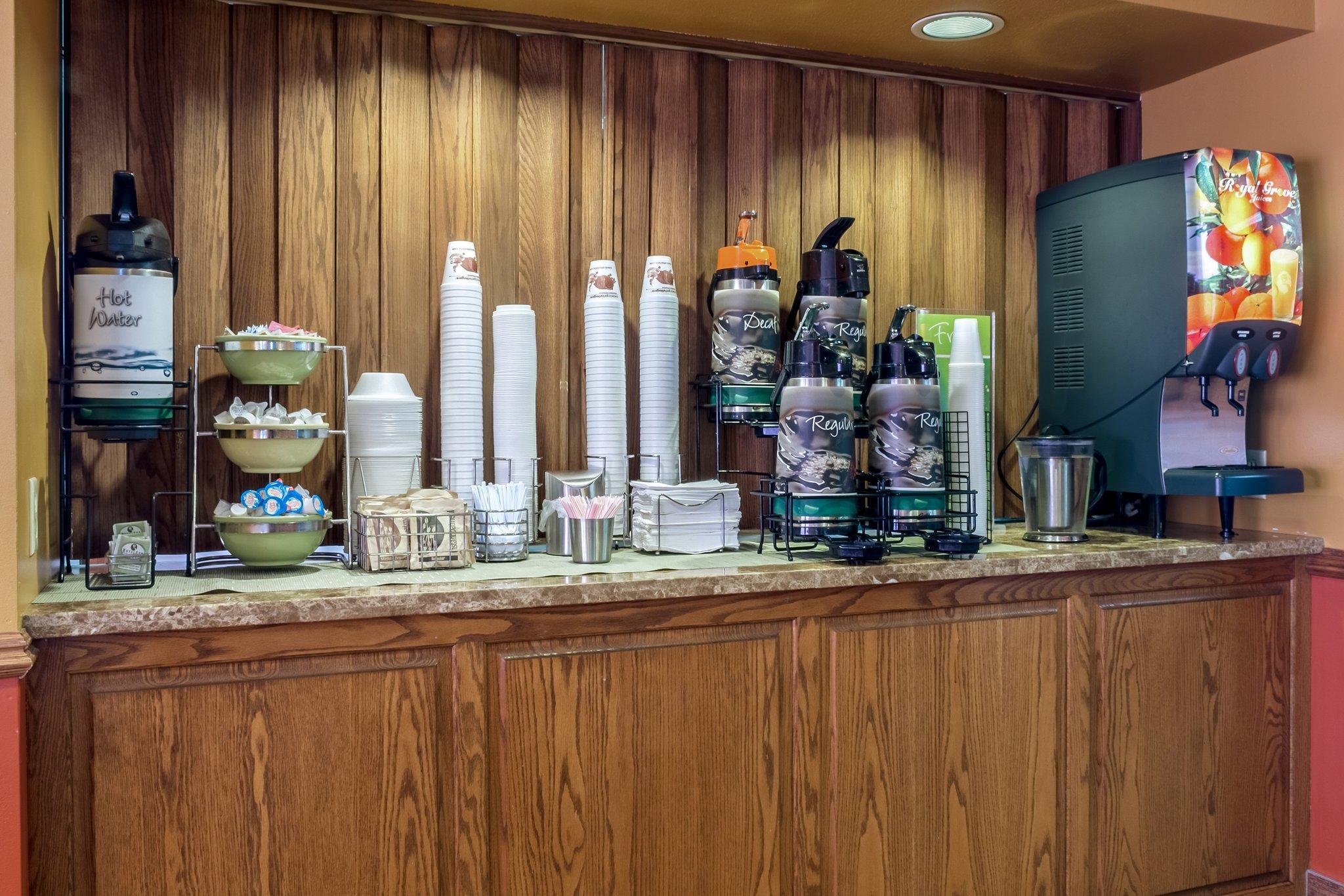 Quality Inn Huron Экстерьер фото